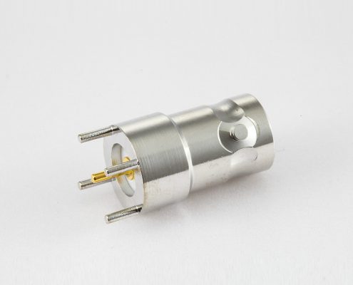 BNC连接器母头50Ω直式PCB安装插孔