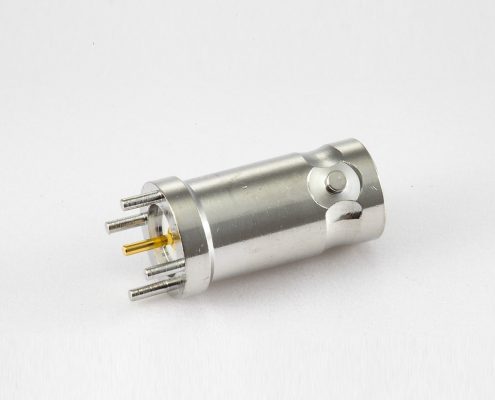 BNC母头50Ω连接器直式PCB安装插孔