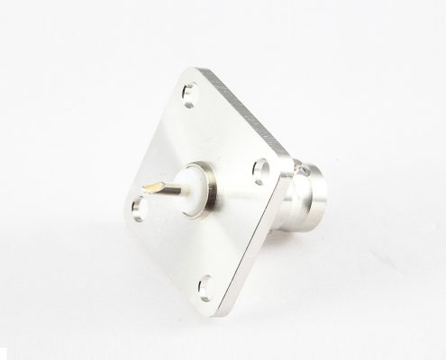 4孔法兰BNC母头直式连接器接线50Ω