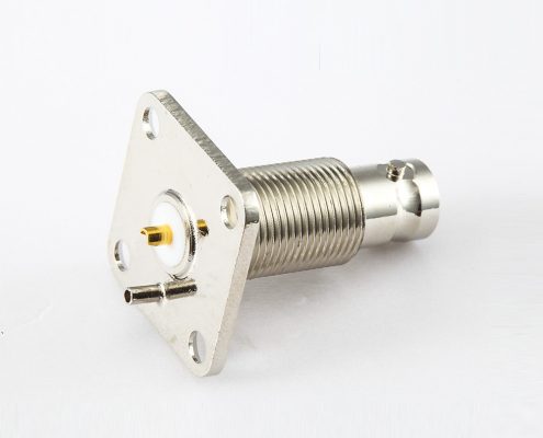 焊杯接线BNC连接器50Ω插座直板安装前锁穿墙4孔法兰