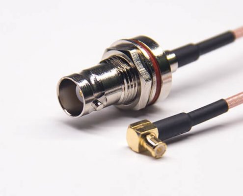 BNC连接器 接线直式母头前锁板圆盘防水转MCX弯式公头接RG316